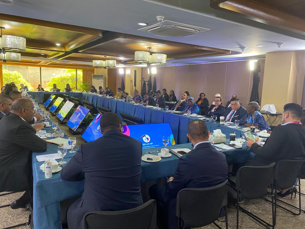 Inspiring to hear at #afiGPF what #Central Banks around the 🌎 are doing to promote #diversity and  #genderequality . Being 1️⃣visionary 
2️⃣intentional,
3️⃣persistent, 
4️⃣data driven and 
5️⃣learn from each other are key  <a href="/NewsAFI/">Alliance for Financial Inclusion (AFI)</a> #Manila <a href="/BangkoSentral/">Bangko Sentral</a> #Cenbank #Mozambique