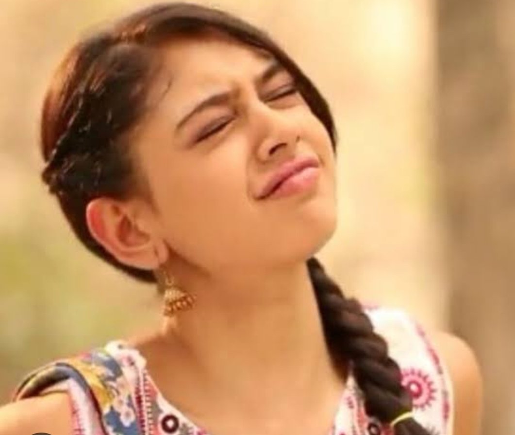 girlxmoonshine's tweet photo. 𝐍𝐢𝐭𝐢 𝐨𝐟 𝐜𝐨𝐮𝐫𝐬𝐞 🥹🫶👑✨
#NitiTaylor #NitiTaylor𓃵
#prachikapoor #NandiniMurthy
#Mannatkaur https://t.co/t656VEZJov