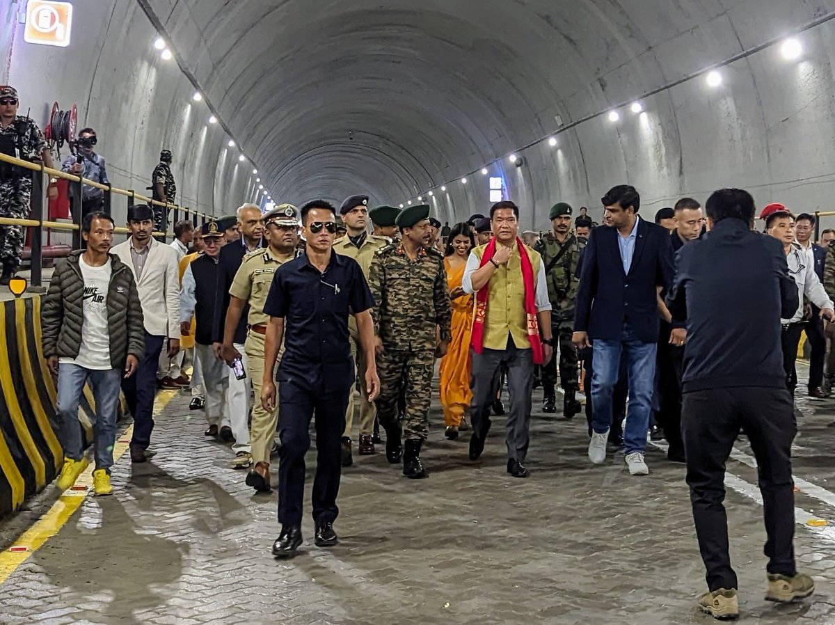 DBomdila's tweet photo. #NechiphuTunnel: A historic achievement! Inaugurated virtually by Hon'ble Defence Minister Rajnath Singh, with HCM @PemaKhanduBJP,local MLAs, BRO officials, District Administration, Bomdila Police &amp; stakeholders present. #BCTRoad #BRO #ArunachalInfrastructure https://t.co/WH3mHrIwHN