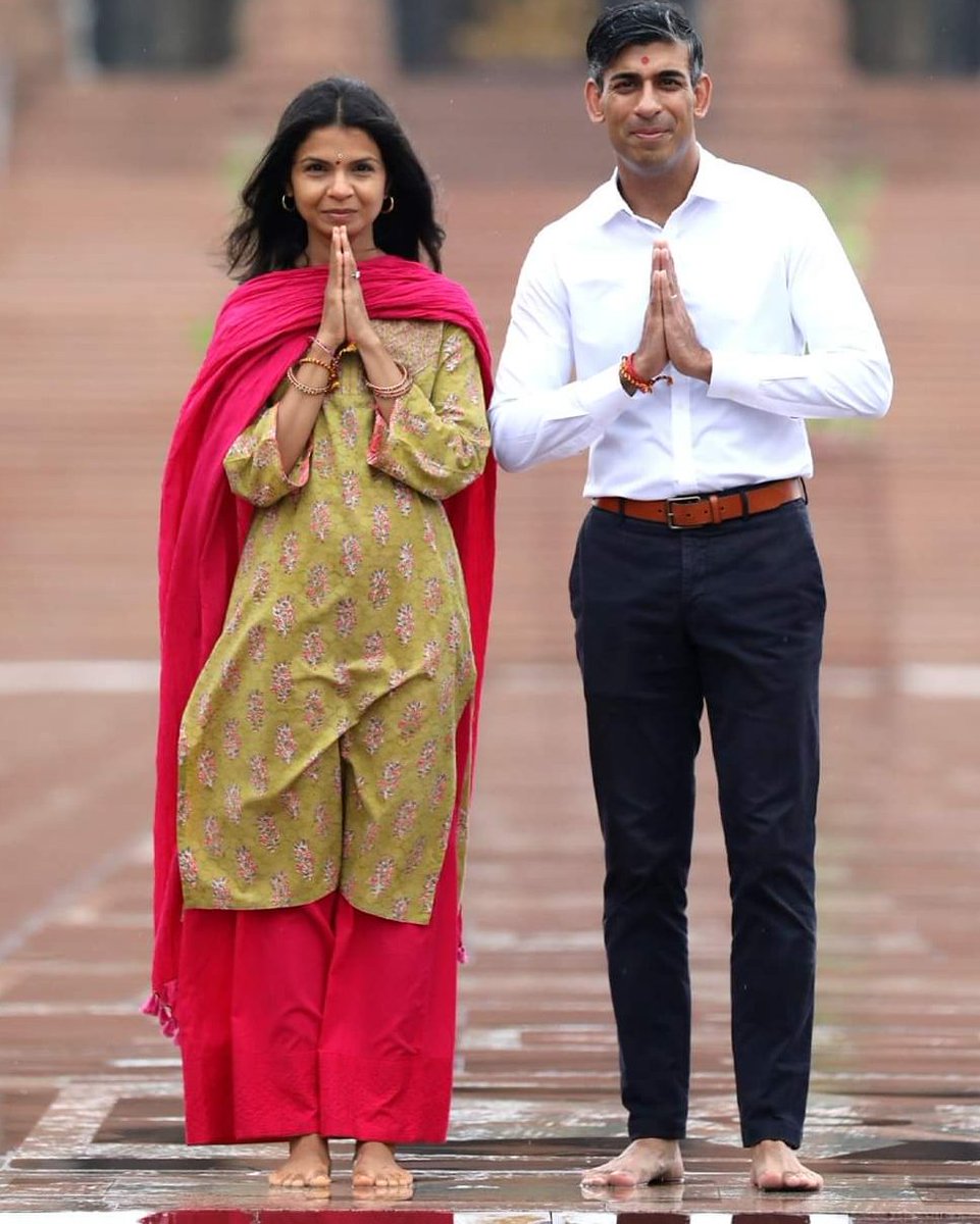 PM18mishra's tweet photo. भारतीय पहचान 🇮🇳 संस्कृति, प्रतिष्ठा और सम्मान 🍁❣️
#G20 https://t.co/HZSFJTDbfl