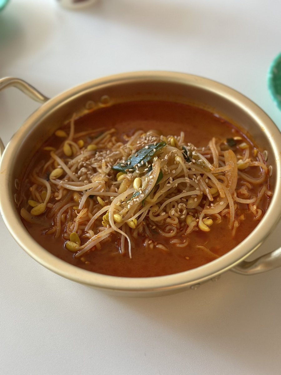 비오고 살짝 쌀쌀한 것이 국물 안주가 먹고 싶기는 한데 오징어입이랑 무뼈닭발 먹어야겠다 싶을때는 금야라면을 드시면 됩니다 :)

✅Web3Wednesday
오늘도 역시 웹쓰리 피플은 두명당 된장라구파스타 하나를 무료로 드립니다. 오늘도 많은 분들이 오실 예정🧡
#금야포차