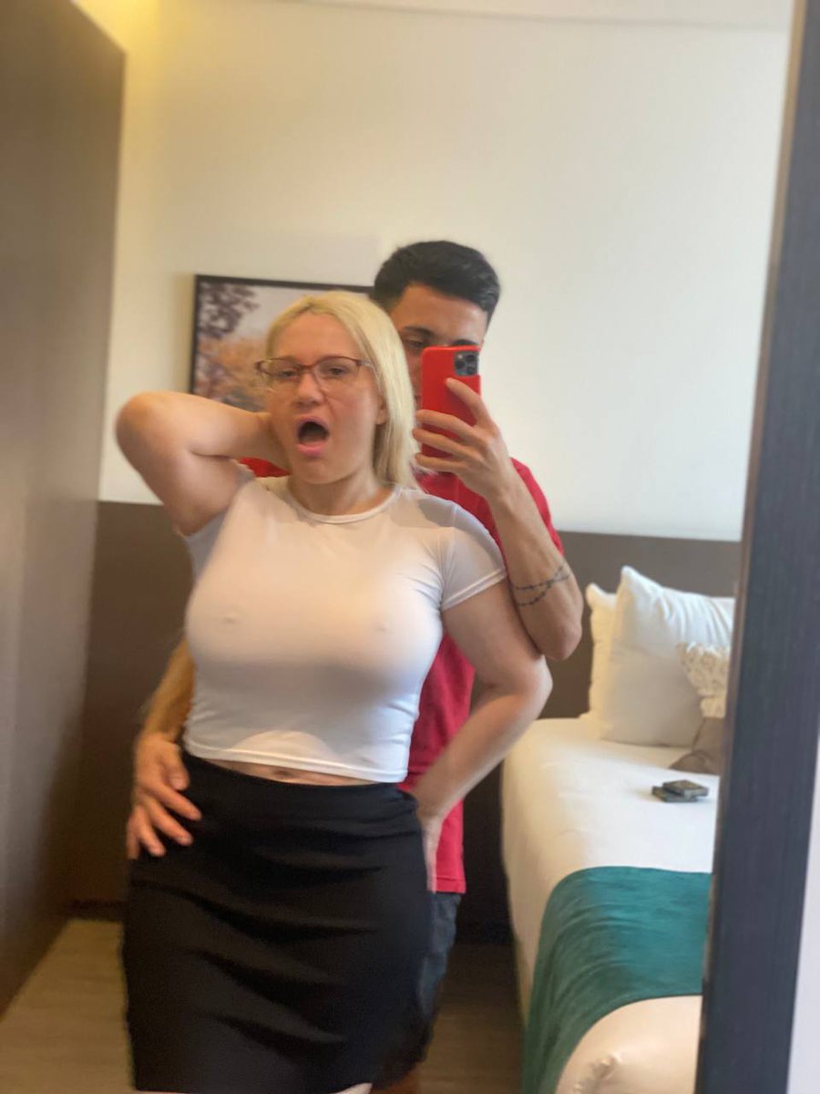 sofieARGMEX's tweet photo. ATENDI A MI PACIENTE @Luen__Ok 
ESTABA CON PROBLEMAS DE ERECCIÓN, Y ME TERMINO FOLLANDO Y DANDO LECHE 
Video disponible, EN EL CANAL AMARILLO https://t.co/XoaIElD1kN