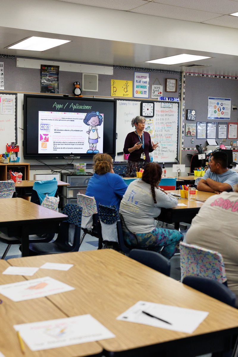 Back To School Night at Rose Avenue Elementary School. 📚✨✏️ <a href="/RoseAveSchool/">Rose Avenue School</a>