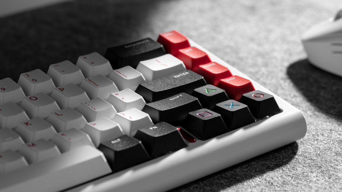 iQunix's tweet image. [Pre-order] Super Game 67

⭕️❌🔺🟥
Retro, but beyond retro. SUPER power!

Wired Mode (USB-C📷)
QMK/VIA Hotswap
FR4 Plate
Aluminum
Triple Layer Foam
Five aluminum keycaps

🎮iqunix.com/products/game-…

#IQUNIX #mechanicalkeyboard #controller