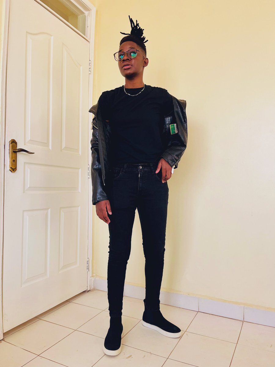 anex_onyango's tweet photo. When your love for fashion is as dark and fierce as your wardrobe! 🖤 
#FashionObsessed #AllBlackEverything 
#FashionLover #BlackOutfitGoals #FashionistaLife https://t.co/UUCB9lNhLa