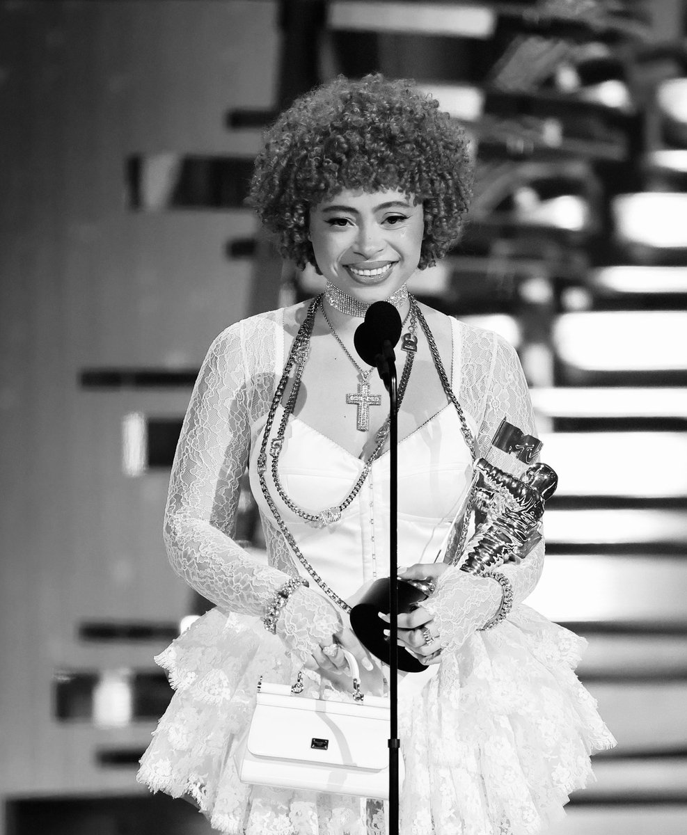 SpiceChart's tweet photo. .@icespicee_ has won her first ever #VMAs.

— She has won “Best New Artist” category. https://t.co/c7V4Gismyb