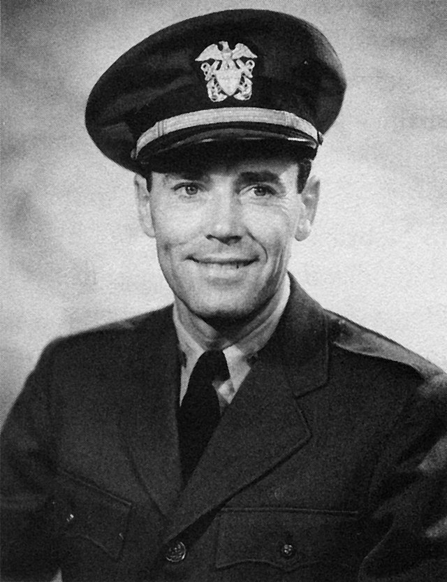 OnlyGoodMovies's tweet photo. Henry Fonda enlisted in the U.S. Navy during WWII, serving on active duty from 1942 until 1945. He started as an enlisted man but eventually became a Lieutenant Junior Grade in Air Combat Intelligence.

#TheyServed #FilmTwitter https://t.co/ywUZQNMYOL