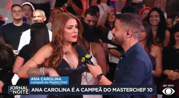 F54PvuSW4AAY0VB?format=webp&name=small