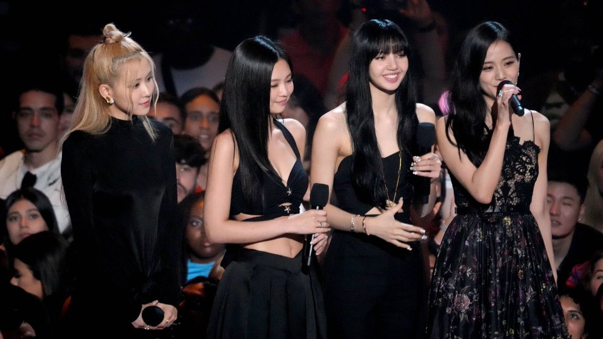 blackpink tweet media
