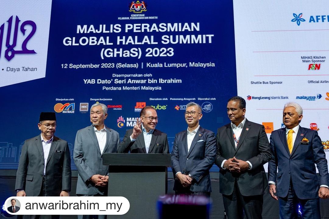 MITEC_MY's tweet photo. #Repost @anwaribrahim_my with @getrepost
・・・
Hari ini saya telah merasmikan Sidang Kemuncak Halal Global atau Global Halal Summit (GHaS) 2023 yang berlangsung di Pusat Pameran Perdagangan Antarabangsa Malaysia (MITEC) seraya diapit… https://t.co/fFf8Fse2JC