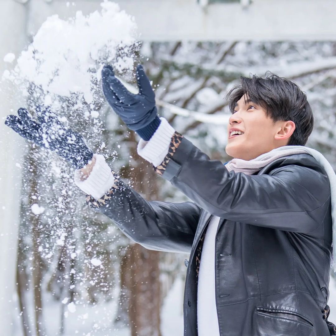 FirstLoveofc_'s tweet photo. [13.09.2023]
IG Post : namch3

First Snow 🌨️❄️☃️

#BeMineSuperStar 
#พี่พระเอกกับเด็กหมาในกอง 
#First_Chalongrat #รักแรกของเฟริสท์ https://t.co/WhdgJEJZXI