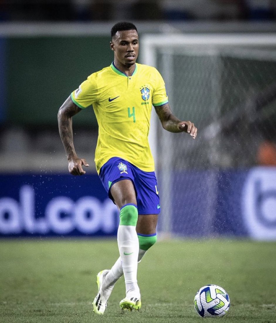 z_invincible_1's tweet photo. Gabriel kept a clean sheet today โค๏ธ #PERBRA https://t.co/OeOc35x92N