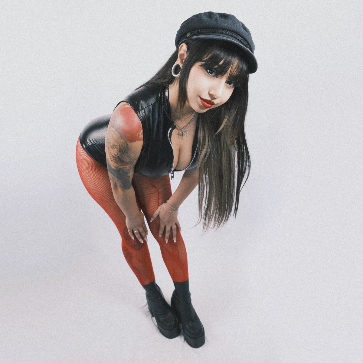 Dabbin Waifu 😮‍  @localwaifu3 - Twitter Profile | TwStalker