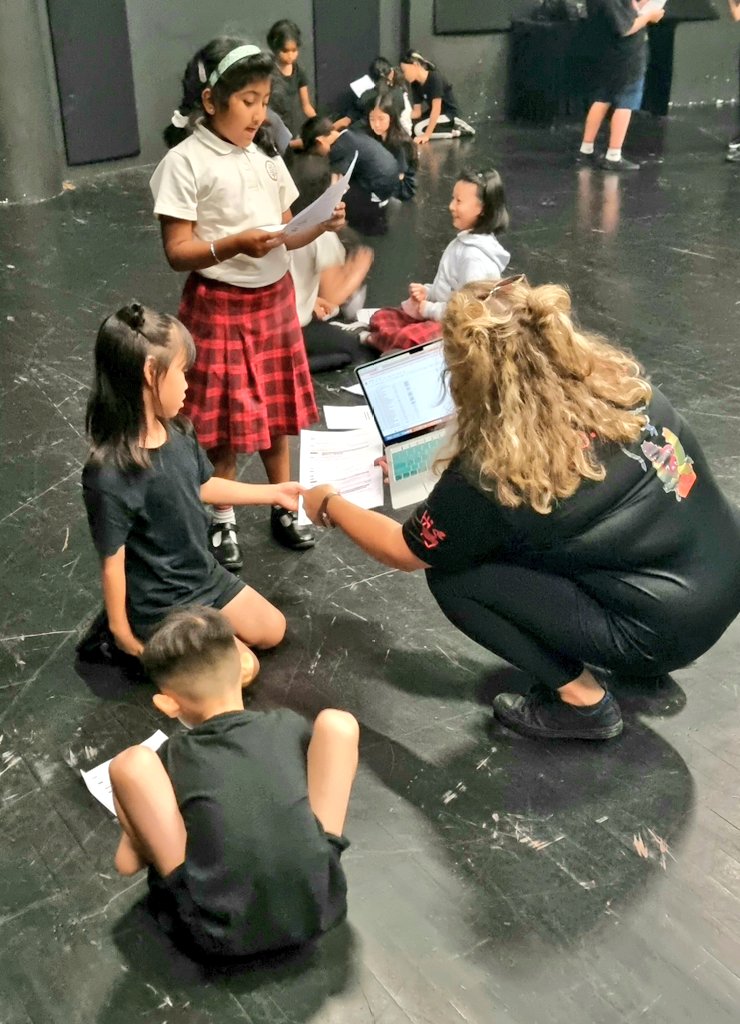 TeachingMrAllen's tweet photo. Our first rehearsal got underway yesterday for Peter Pan: The Musical @HELPISKL. Take a look at our main cast - a lively bunch ready to see their names in lights! 🎭🎬 #PeterPanTheMusical #Drama #SchoolProduction https://t.co/5q4EzLzO2d