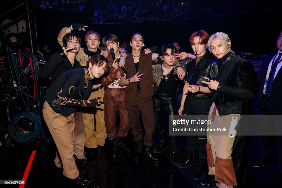 skzshots's tweet photo. Stray Kids at the backstage! https://t.co/6YN1G97QrK