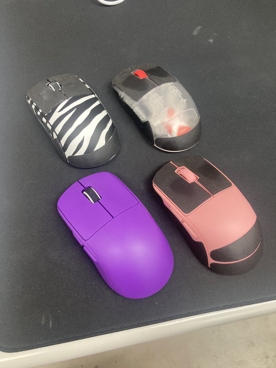 Arachon_fps's tweet photo. 同じマウスの色違いを4色買うおバカはここです笑笑
#Pulser
#X2mini https://t.co/f7pX4dqVy0