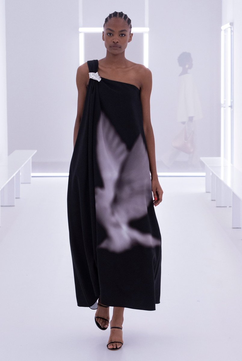 highendfashn's tweet photo. Brandon Maxwell Spring 2024 RTW #NYFW https://t.co/353eTMrAwa