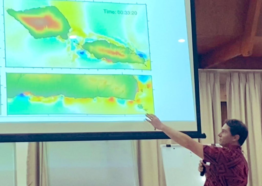 mollypowerstora's tweet photo. #HappeningNow
“We’ve developed this as an open-source flood model so it’s free for anyone to play with & further develop.”
@niwa_nz researcher Cyprien Bosserelle demos models developed to analyse a variety of #Pacific hazards
#OceanofKnowledge https://t.co/P8HisoyZFq