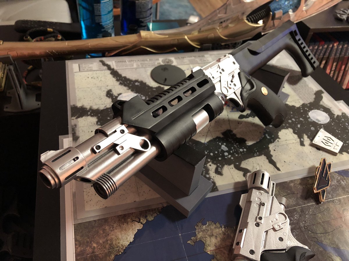 GeekToyLove's tweet photo. Found some time to finish up this #Babylon5 PPG a rifle 

#2023Projects #GeekDen https://t.co/PMi0OwaJ8V