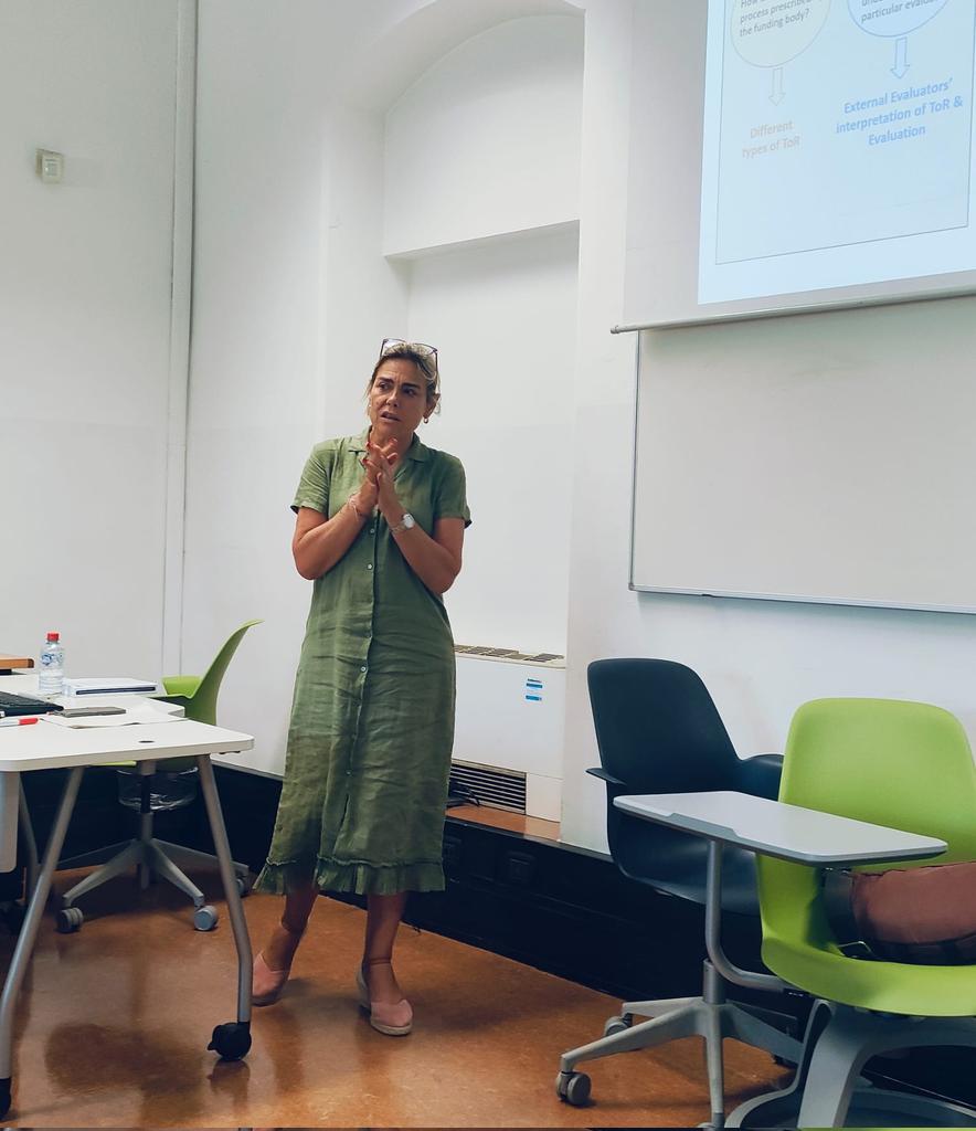 MBC1970's tweet photo. Little by little, step by step... Yesterday I presented my progress to my classmates and the academic board on @CHEI_Unicatt. Next stop: Brescia 2024. #PhD https://t.co/iUP48Kn6cy