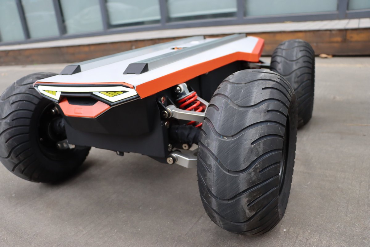 fdatarobot's tweet photo. For delivery robots, load capacity is important. How to judge a robot with powerful load capacity?

📍 Robots with sturdy frames and stronger motors are better equipped to handle heavier loads. 

 #ODM #robotics #odm #robotic #robot #robotplatform #robotsolution #business https://t.co/DiiRuUtYvv