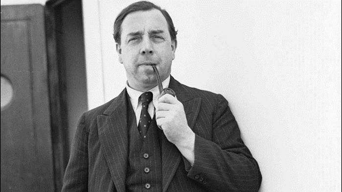 #bornonthisdaysaid #JBPriestley 
“Write as often as possible, not with the idea at once of getting into print, but as if you were learning an instrument.”
J. B. Priestley
#botd #13thseptember
and.... “The more we elaborate our means of communication, the less we communicate.”