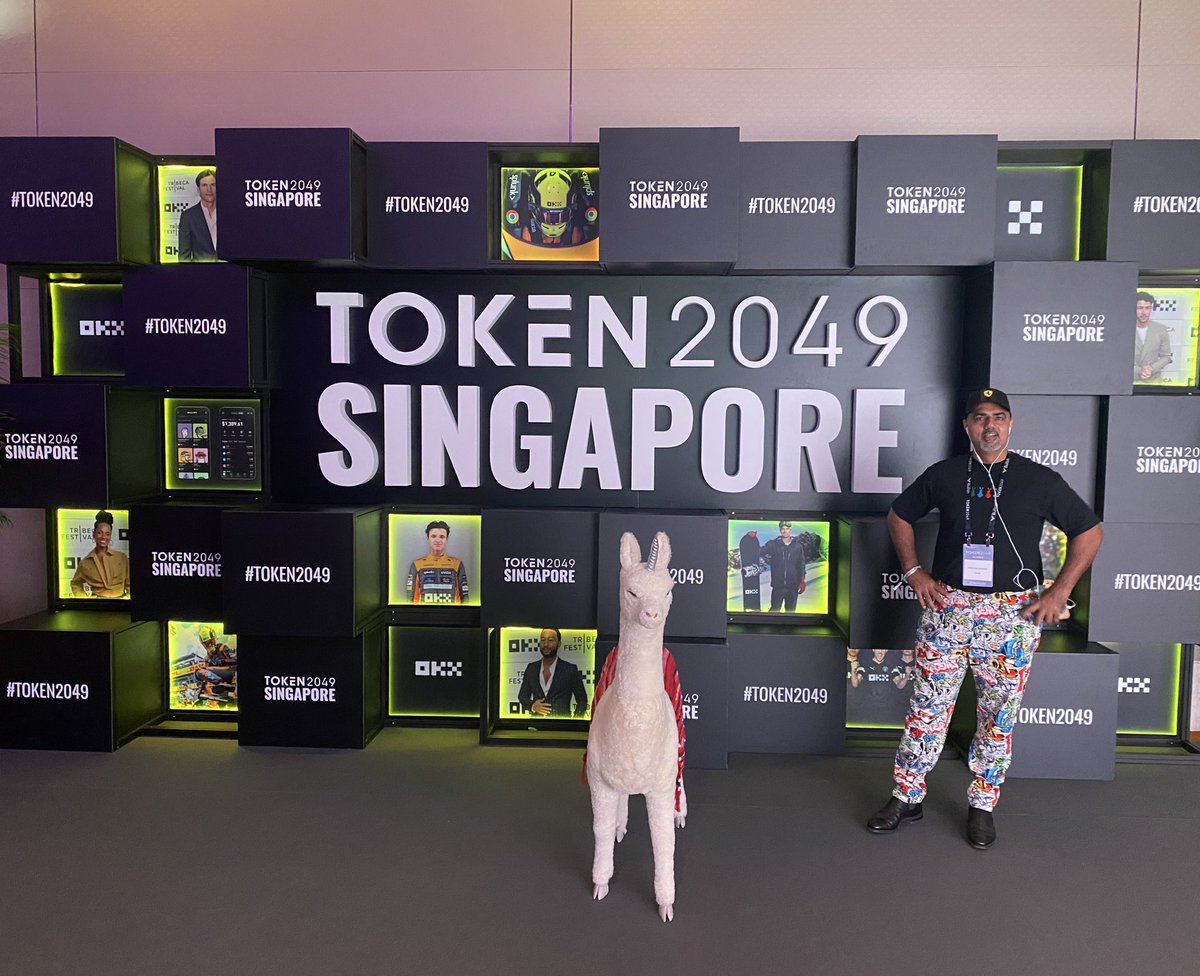 avatrdapp's tweet photo. Keep an eye out for the #happypants! 🕺🏽

Be sure to say hello to our CEO @Singh2005Mp who is attending #Token2049 https://t.co/DaEj2f0vhe