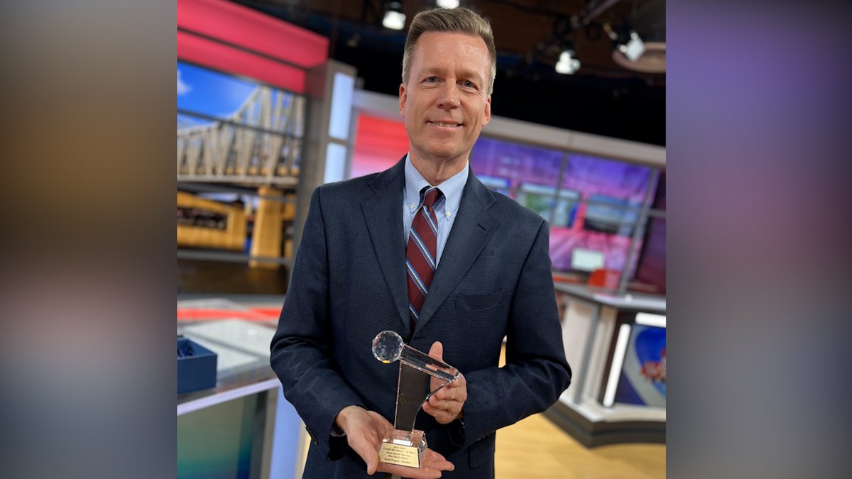 KurtPegler's tweet image. This was a nice delivery today. Thank you Illinois News Broadcasters Association for the 2023 Crystal Mic award. Honored and humbled.