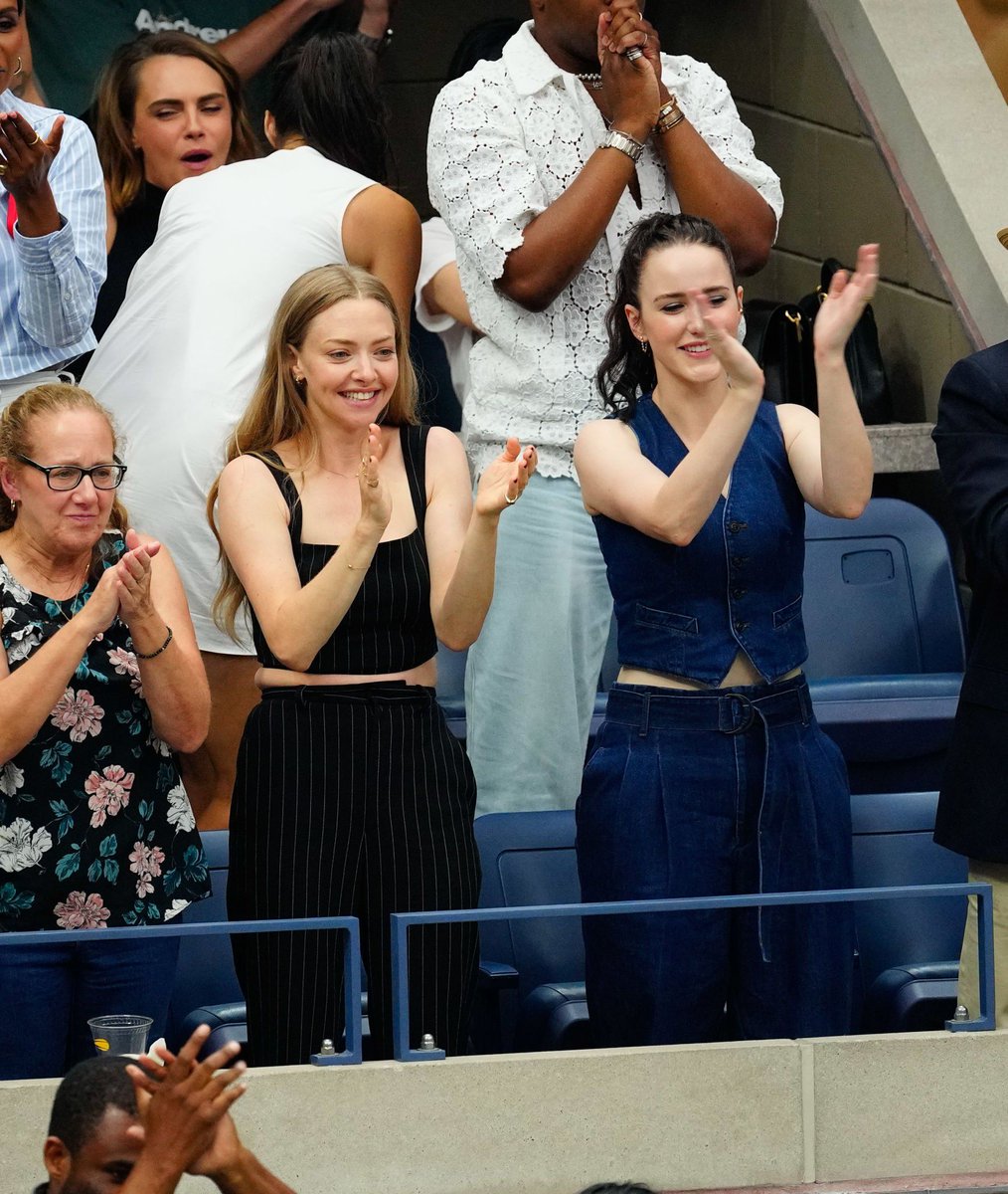 Amanda Seyfried foi vista no jogo final Coco Gauff x Aryna Sabalenka no #USOpen2023 no último sábado (09).

📸 +75 HQs • amandaseyfried.com.br/txnm