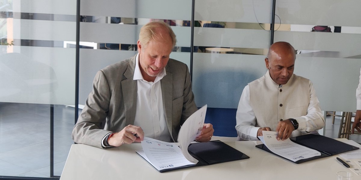 <a href="/EBTC_EU/">EBTC</a> partnership with <a href="/xlridelhi/">XLRI Delhi NCR</a> Delhi will support #scalingup innovative #startups through #capacitybuilding and knowledge sharing, from an European perspective. They will also work towards creating a #centreofexcellence on #sustainablefinancing and undertake joint projects.