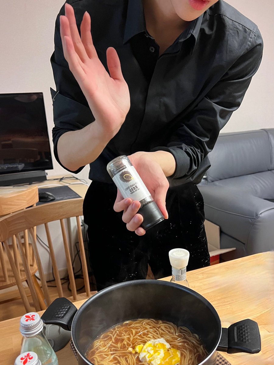 ZEROBASEONE tweet media