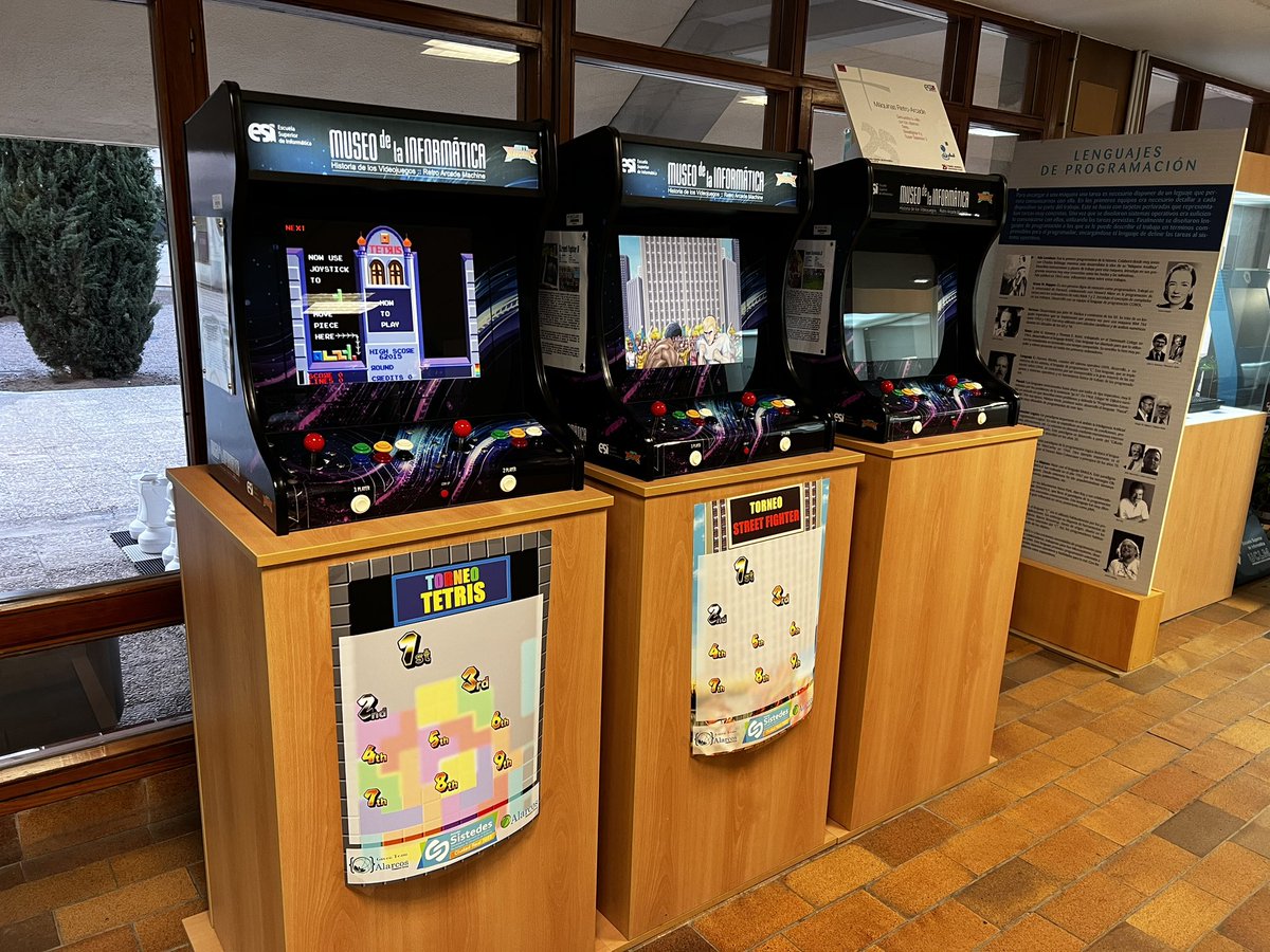 JornadaSistedes's tweet image. ¡Buenos días 🌞 ! No todo ha sido ponencias en #SISTEDES2023 ayer en el evento social ha sido una instancia para compartir y divertirse. Durante las jornadas tendremos torneos en las máquinas de arcade 🕹️👾 ¡inscribete y pasa un increíble momento!