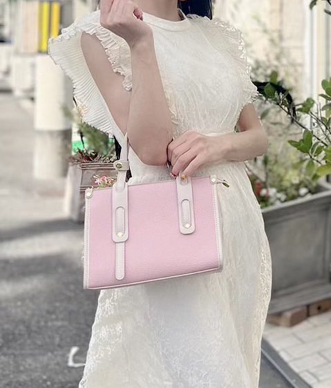 htk278910's tweet photo. 少しずつですが商品も載せて行きます✨良い物を最安値での精神で頑張って行きますので、温かく見守ってください😊 https://t.co/w5vihdUGDV
