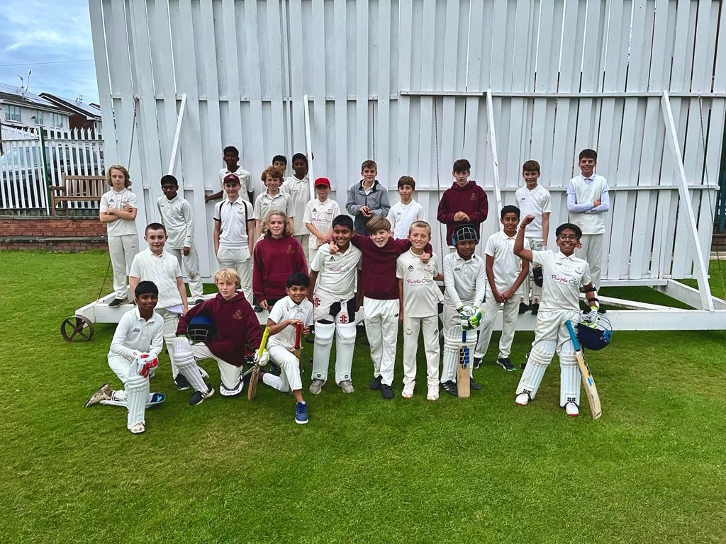 Fantastic end to a season long schedule of fixtures last night, u11 v u13 game. 26 kids still hungry for cricket well into Sept. Thanks to parents + coaches for creating a culture of loving being with friends. Thanks to all @lpoolcomp junior set up for facilitating fixtures.