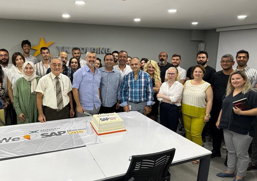 YK Holding, iş süreçlerini daha da iyileştirmek ve verimliliği artırmak amacıyla büyük bir adım attı!
 
ERP, üretim, otomasyon, teknoloji, finans, muhasebe ve insan kaynakları takip süreçlerimizi SAP yazılımı ile bütünleştirdik. 

#YKHolding #SAP #ERP #Teknoloji #İşSüreçleri