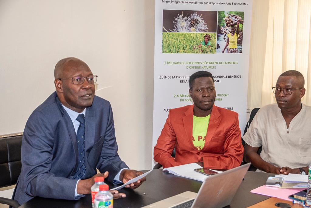 FAOBenin's tweet image. Du 1⃣1⃣ au 1⃣2⃣  sept. 2⃣0⃣2⃣3⃣, la @FAO 
 a consulté les #ATDA partenaires du #PADAAM dans 4 pôles de développement agricole du sud et du centre Bénin 🇧🇯 👉Objectif: identifier de façon inclusive, les domaines prioritaires des formations à donner d’ici à juin 2024
@gouvbenin