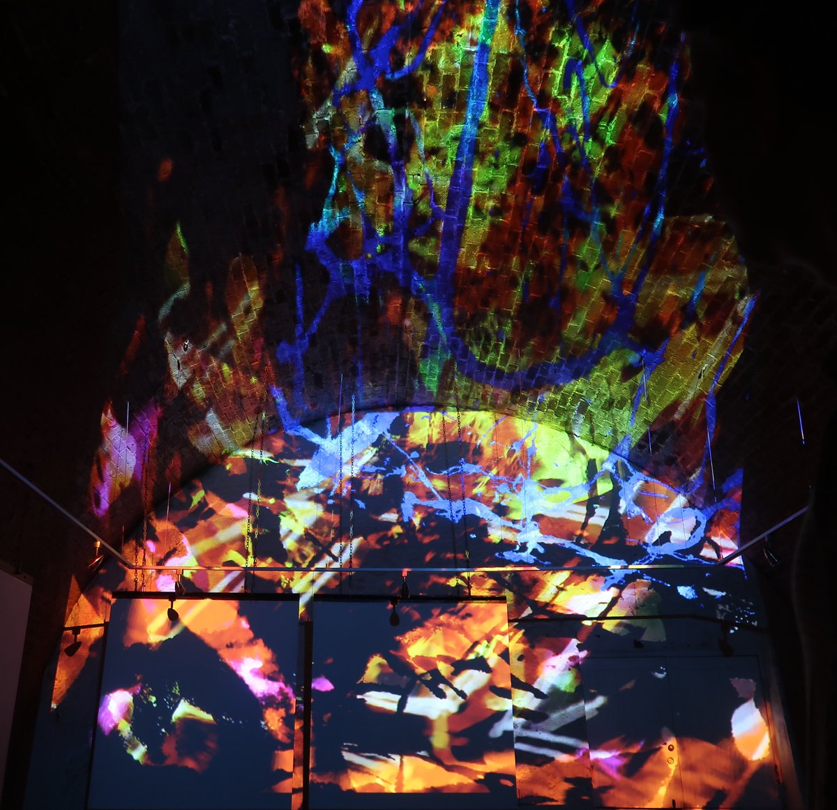 Exciting testing out Flow at The Fishing Quarter Gallery in Brighton last night. Flow is a collaborative project with <a href="/cathnaledi/">Catherine Hall</a> and the Brain Energy Lab at The University of Sussex, supported by <a href="/AlzResearchUK/">Alzheimer's Research UK</a>. The show launches on Friday and continues until Sunday.