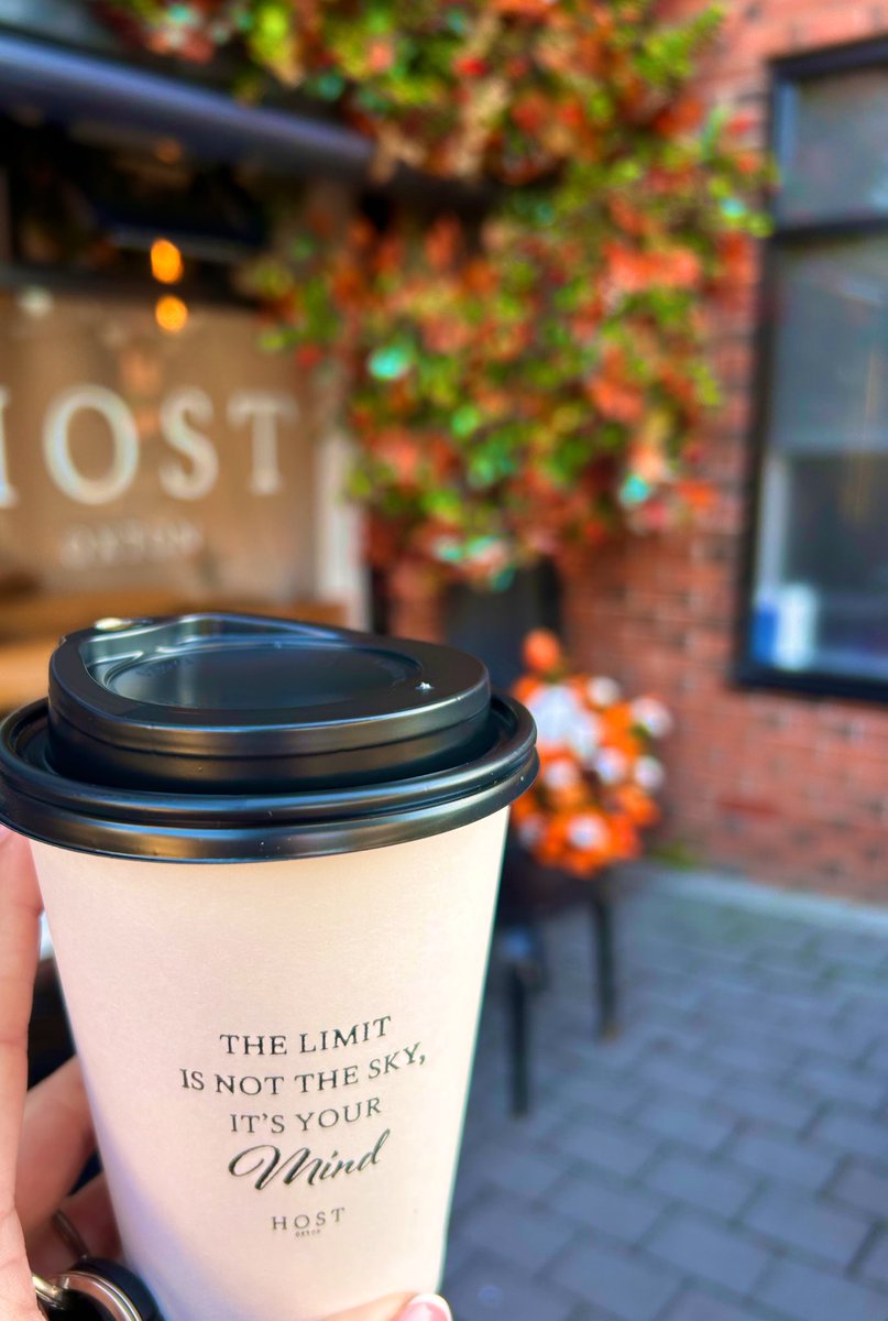 engMissDavies's tweet image. Cold-post gym treat before the day begins ☕️🍂 #thrivingnotsurviving