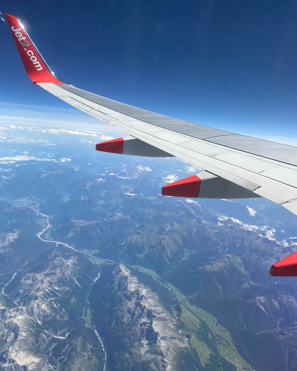 Jet2tweets tweet media
