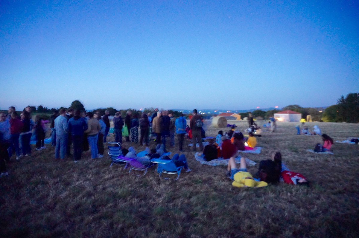 CITMAga's tweet photo. ✨Viches as Perseidas este verán?
🗓️O mes de agosto, o #OARMA da @UniversidadeUSC organizou numerosas actividades de divulgación astronómica.
💫Entre as actividades deste ciclo destaca a observación das #Perseidas na noite do 12 de agosto no alto de #Rodelas (Lalín Leste). https://t.co/4MS1xJd3ka