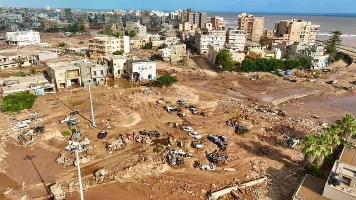 Wajddaeng's tweet photo. Everyone it's not just "Darnah", there's a serious crisis going on in "Soussa", "Al Bayda", "Takns", and "Al Bayada"
#PrayForLibya #HelpLibya #Darnah #Soussa #Benghazi #Takns #AlBayda #AlBayada #East https://t.co/y1XLqz9h52
