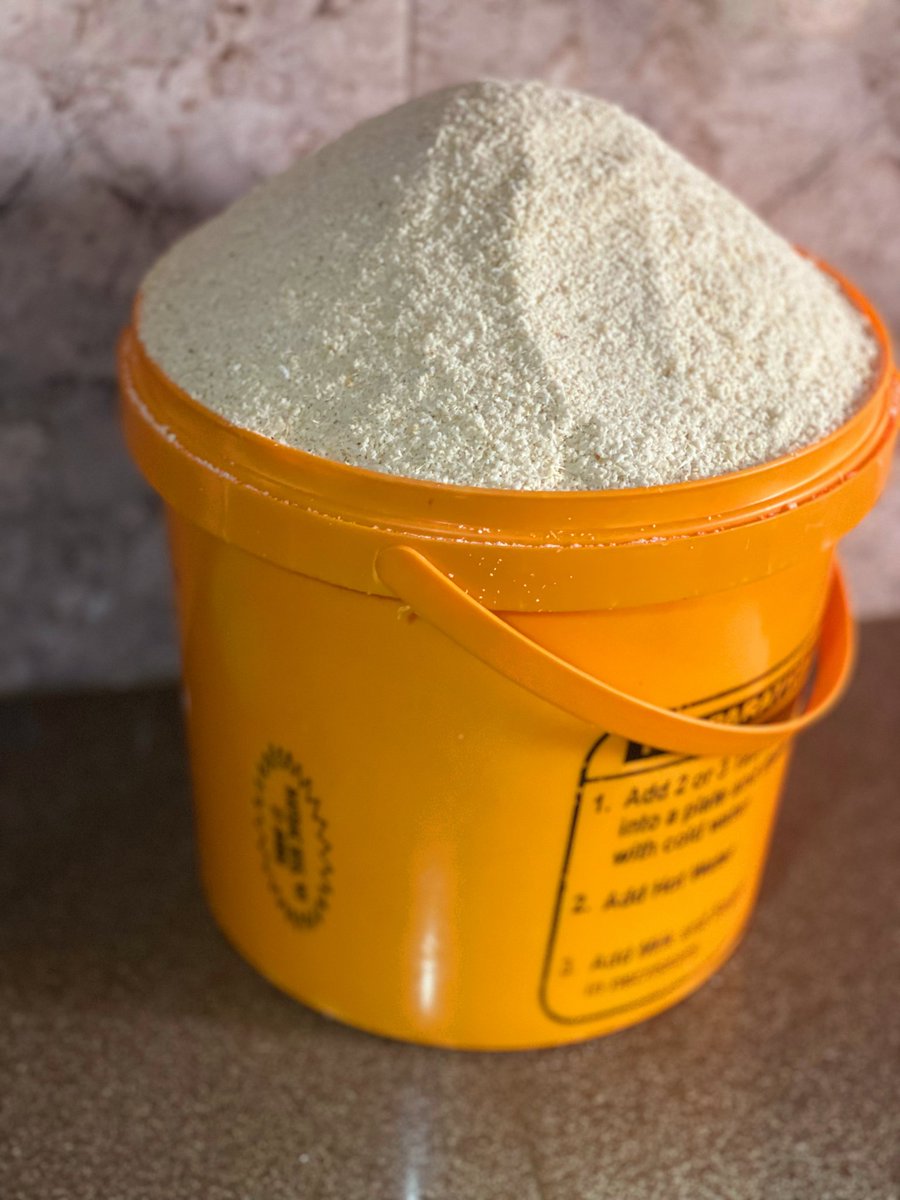 CynthiaPopoola's tweet photo. Relatable economical customized souvenir packages for all kind of events
Crunchy dirt free garri, spicy yummy kulikuli, sugar and milk(optional) packs
#Obicubana #Ilorin #Abuja #Bankyw #Fireboy #Yoruba #Mode9
Location; Ibadan https://t.co/J2H7VLiUbQ