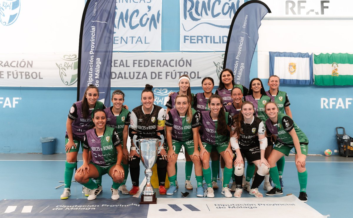 NLevel360's tweet image. 🏆 𝐂 𝐀 𝐌 𝐏 𝐄 𝐎 𝐍 𝐀 𝐒 🏆

🇺🇦 Nuestras jugadoras Julia y Ksenia volvieron a hacerse con un título este fin de semana con el Atlético Torcal.

💼 #NextLevel360 || #FutsalFem ⚽