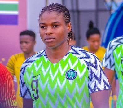 Desire Oparanozie Retires from Football. Ugochi Desire Oparanozie today retires from football at the age of 29. The former Super Falcons, Delta Queens, Wolfsburg, Guingamp, Djion and Wuhan Jianghan striker hails from Imo state. Let's Retweet to celebrate her!