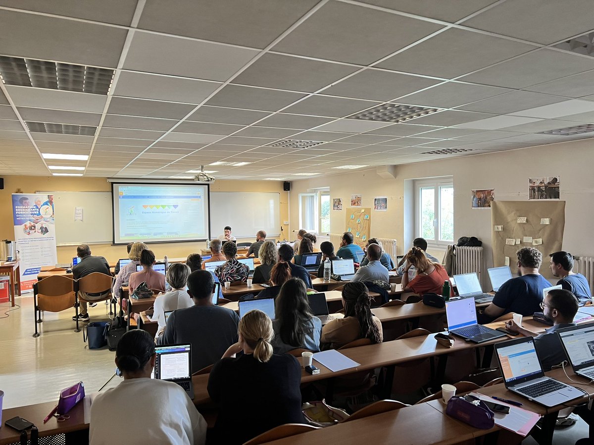 CNFETP_'s tweet image. C’est la rentrée au @CNFETP_ de Lyon 😎
Bienvenue aux professeurs stagiaires d’un concours interne de l’ETP des académies de Lyon et de Grenoble. 
#profstagiaire #lyceepro #lyceetechno #formation