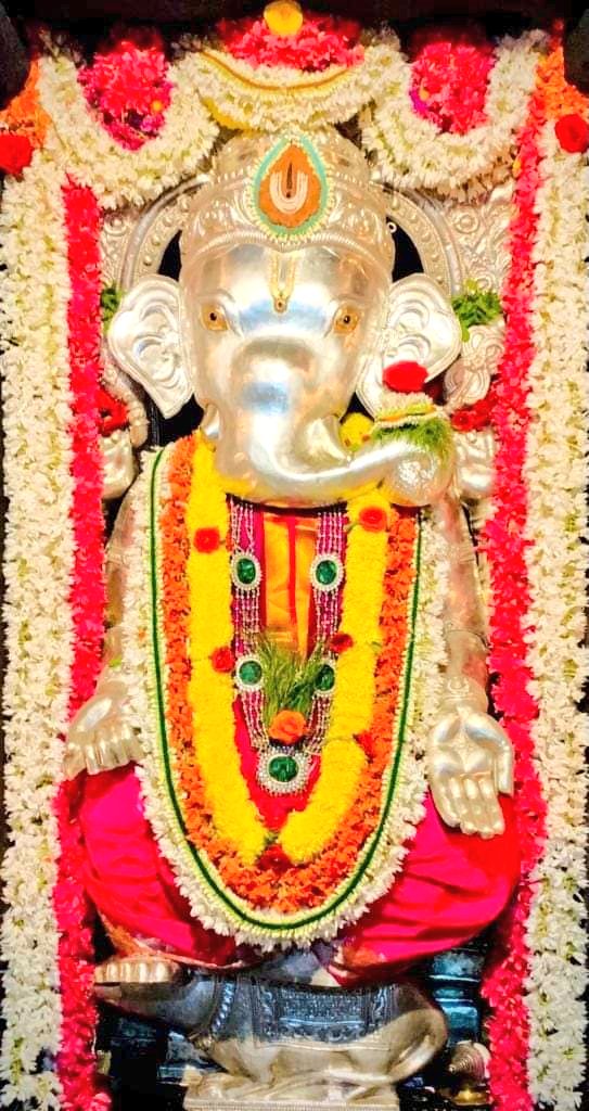 Anegudde Shri Vinayaka Kumbashi #Kundapura

Today's Alankara