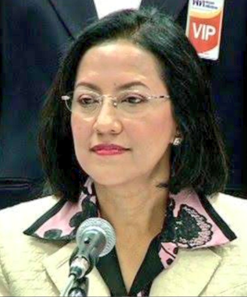 นายกฯ #เศรษฐา แต่งตั้ง ดร.นลินี ทวีสิน เป็น ที่ปรึกษาฯ ทำหน้าที่ ผู้แทนการค้าไทย 

สำหรับ ดร นลินี เป็น กก บห #เพื่อไทย เคยเป็นผู้แทนการค้าไทย และรมต ประจำสำนักนายกฯ สมัยรัฐบาลยิ่งลักษณ์ ชินวัตร

#ครมเศรษฐา1