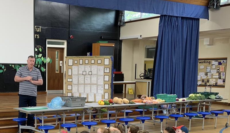 Thank you to @kettleproduce. P1/2 and P2 enjoyed hearing about how their food gets from Farm to Fork, and loved getting to taste a few new vegetables.