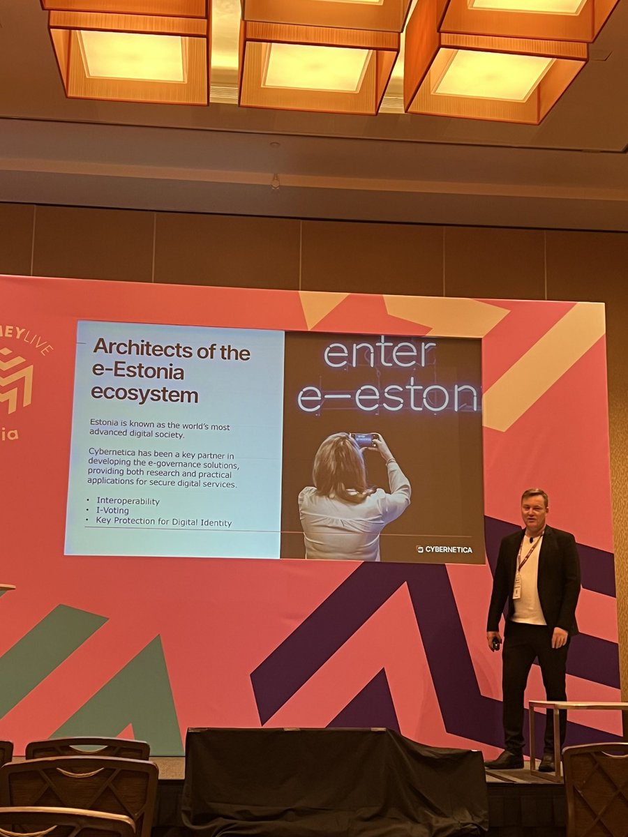 EstoniainSG's tweet photo. 🇸🇬🇪🇪 Cybernetica, known as a company that has had a leading role in developing the X-Road – the backbone of e-Estonia, visited Singapore! 🇸🇬🇪🇪
In an exciting development, Cybernetica has unveiled a new partnership with #iProov a leading provider of facial #biometric solutions. https://t.co/duA7NW4gAK