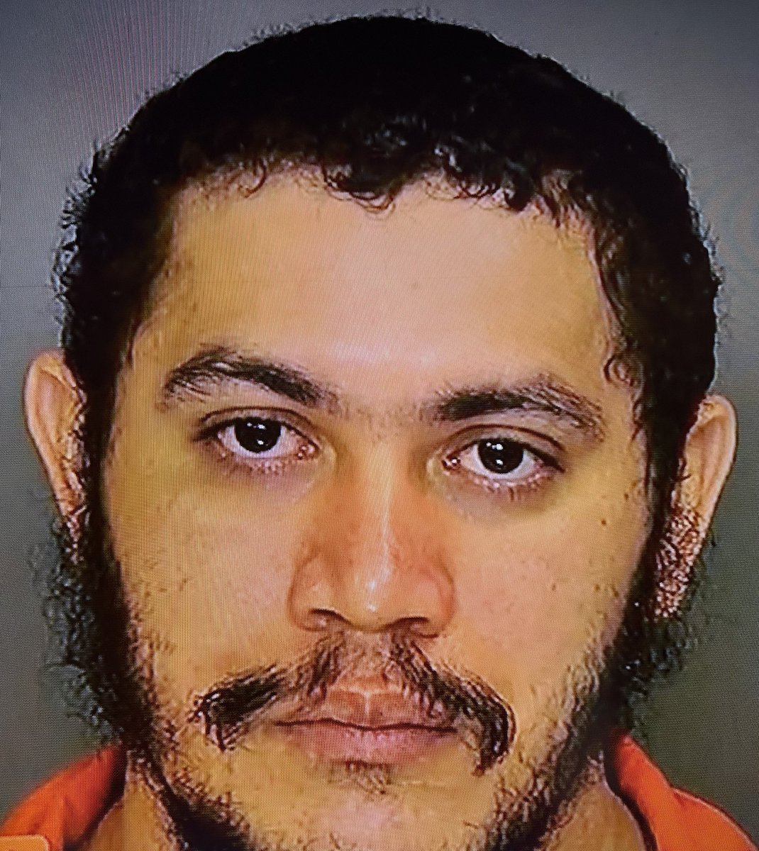 FlacaExplosiva's tweet photo. #Alert #Pensilvania #USA
#WANTED Call 911 #ReportHim https://t.co/anLVJaShjt